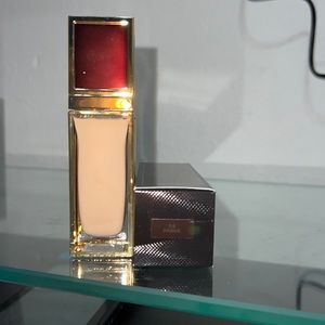 Tom Ford Shade and illuminate soft radiance foundation “Bisque” 5.5
